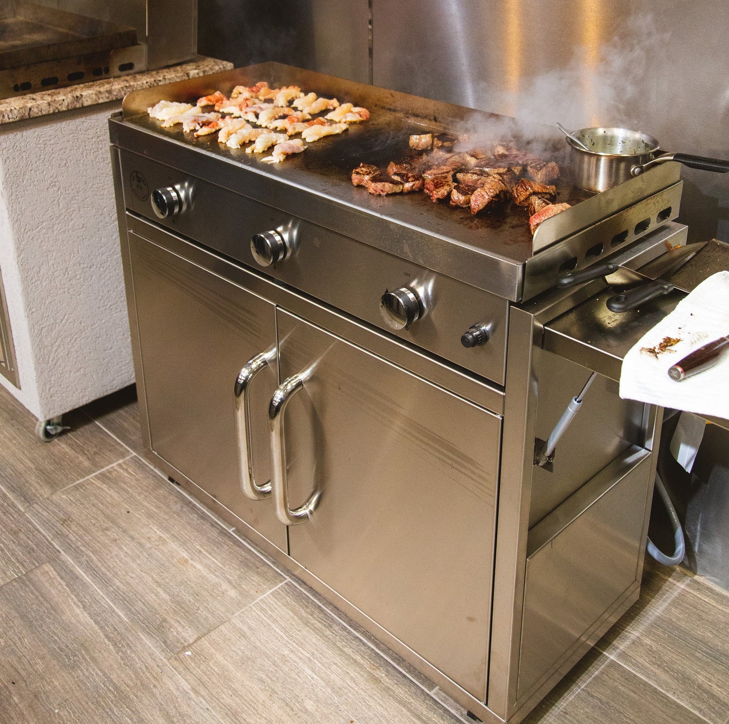 The Big Texan Gas Griddle - GFE105